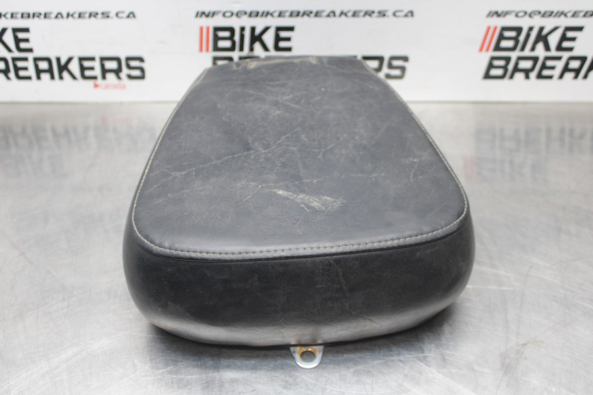 05-09 SUZUKI BOULEVARD C90 REAR BACK PASSENGER SEAT BB791
