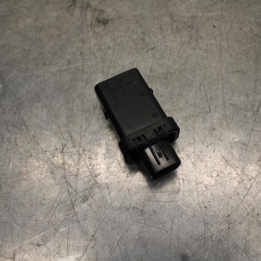 17 HONDA CRF1000LD AFRICA TWIN HEATED GRIP  RELAY SWITCH BB97