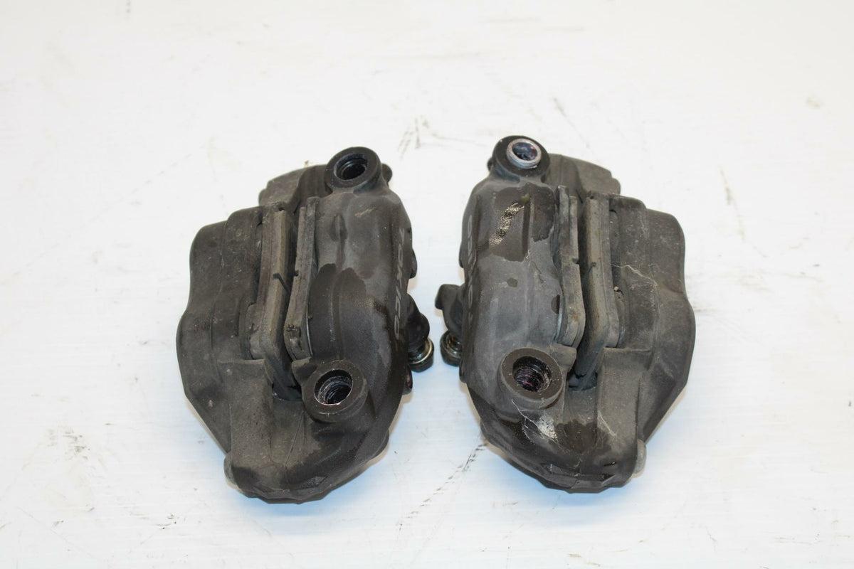 04-05 HONDA CBR1000RR RIGHT LEFT FRONT BRAKE CALIPER SET PAIR CALIPERS BB242