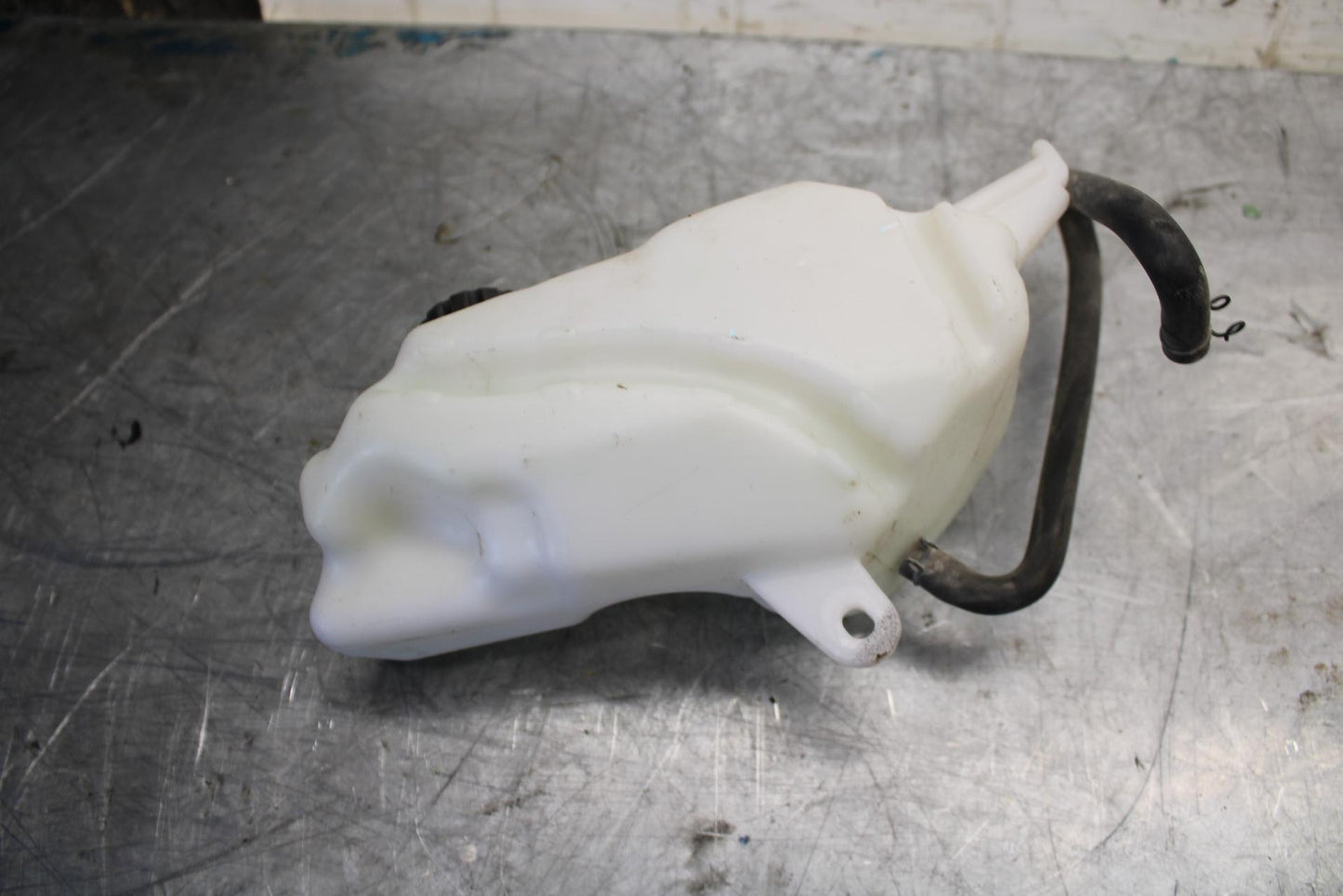 18 KAWASAKI Z 400 COOLANT WATER TANK RESERVOIR BOTTLE BB469