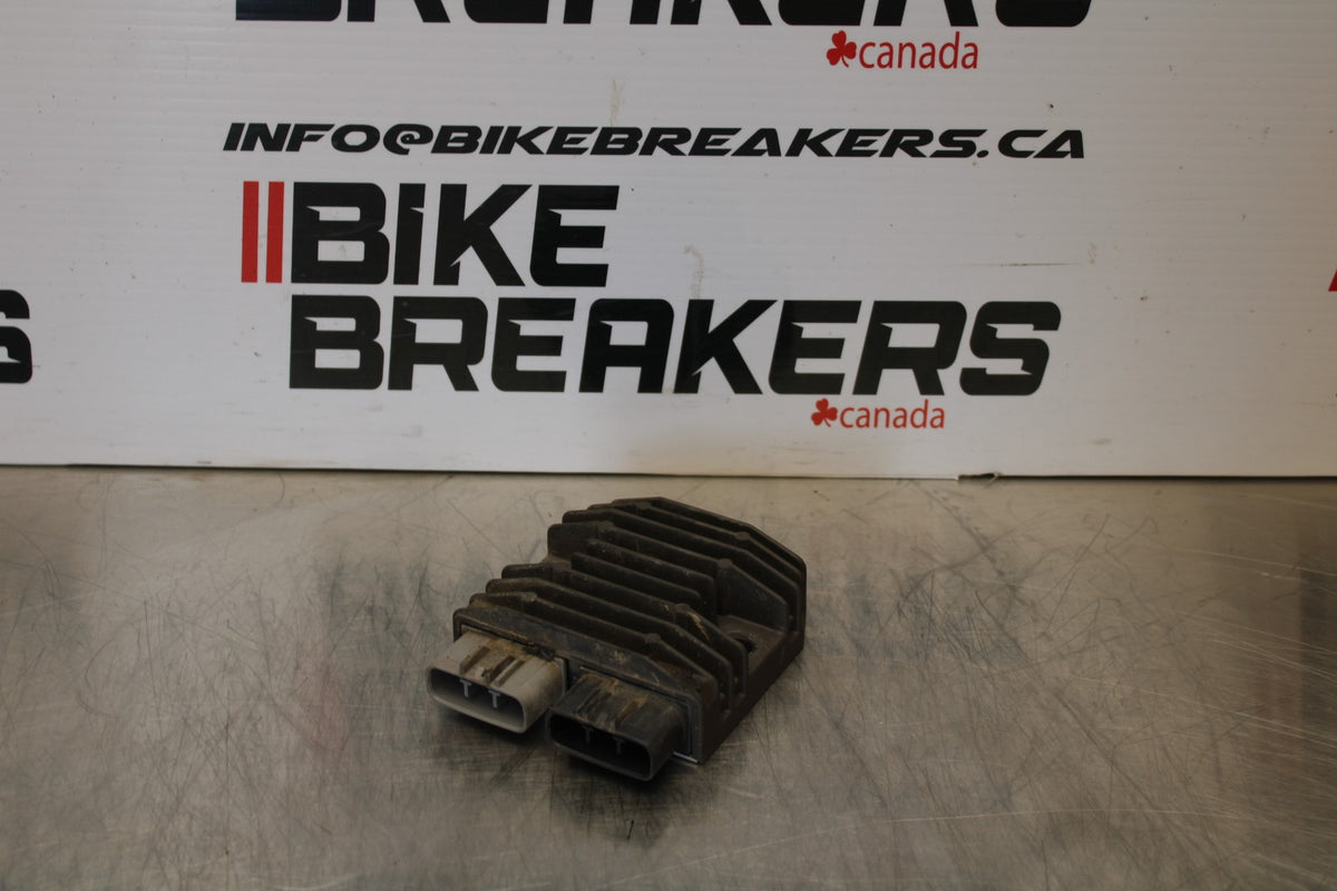 09 YAMAHA V STAR 950 RECTIFIER VOLTAGE REGULATOR BB172