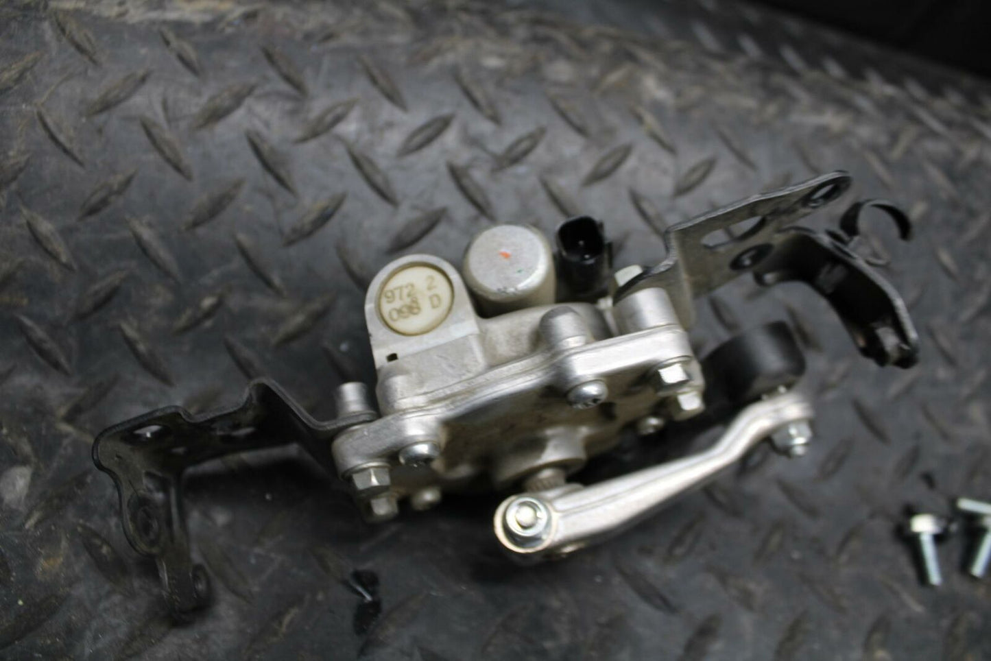 10-11 HONDA CBR1000RR STEERING DAMPER STABILIZER 53700-MFL-013 BB228