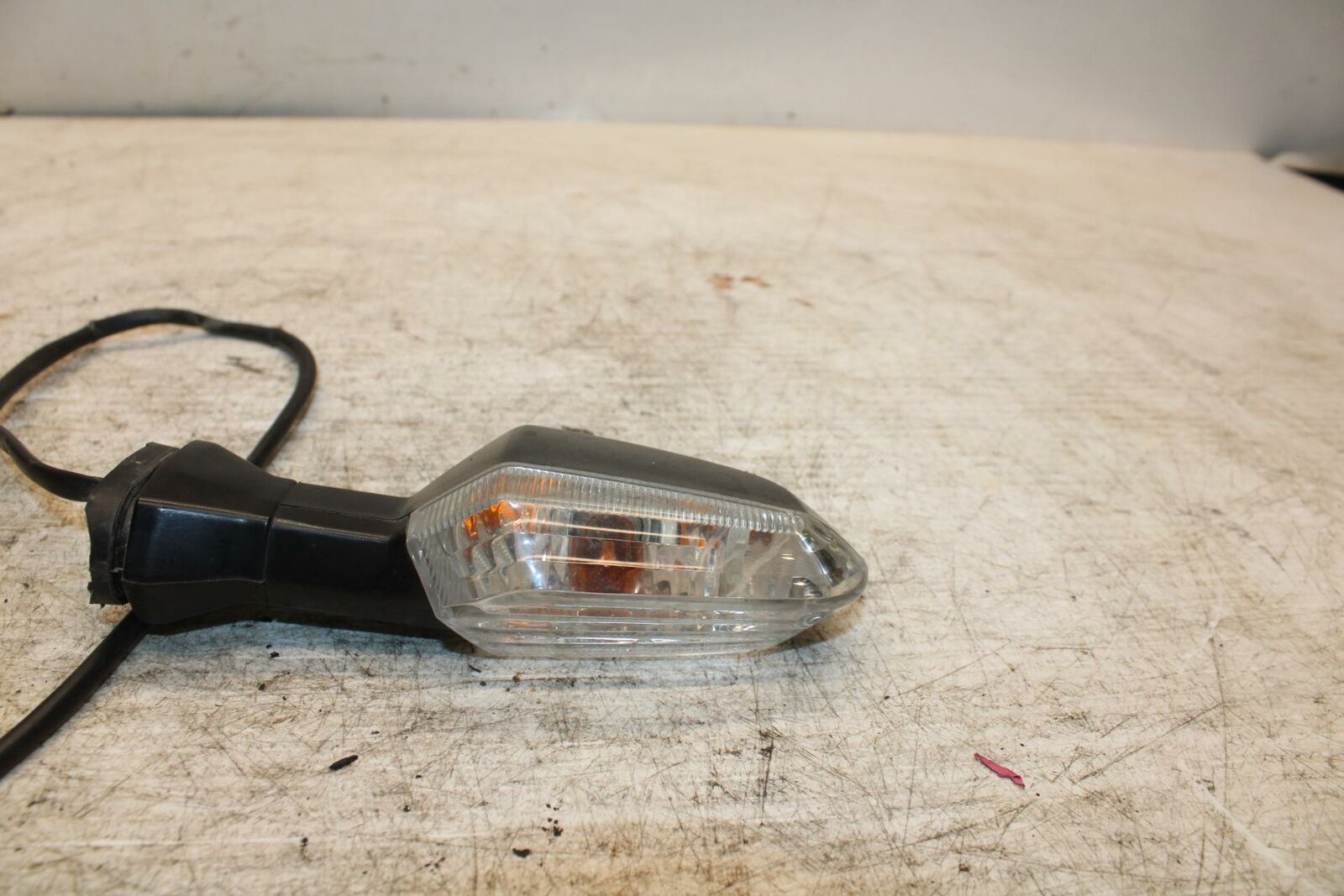 12-13 KAWASAKI EX300 NINJA LEFT REAR TURN SIGNAL LIGHT INDICATOR BB373