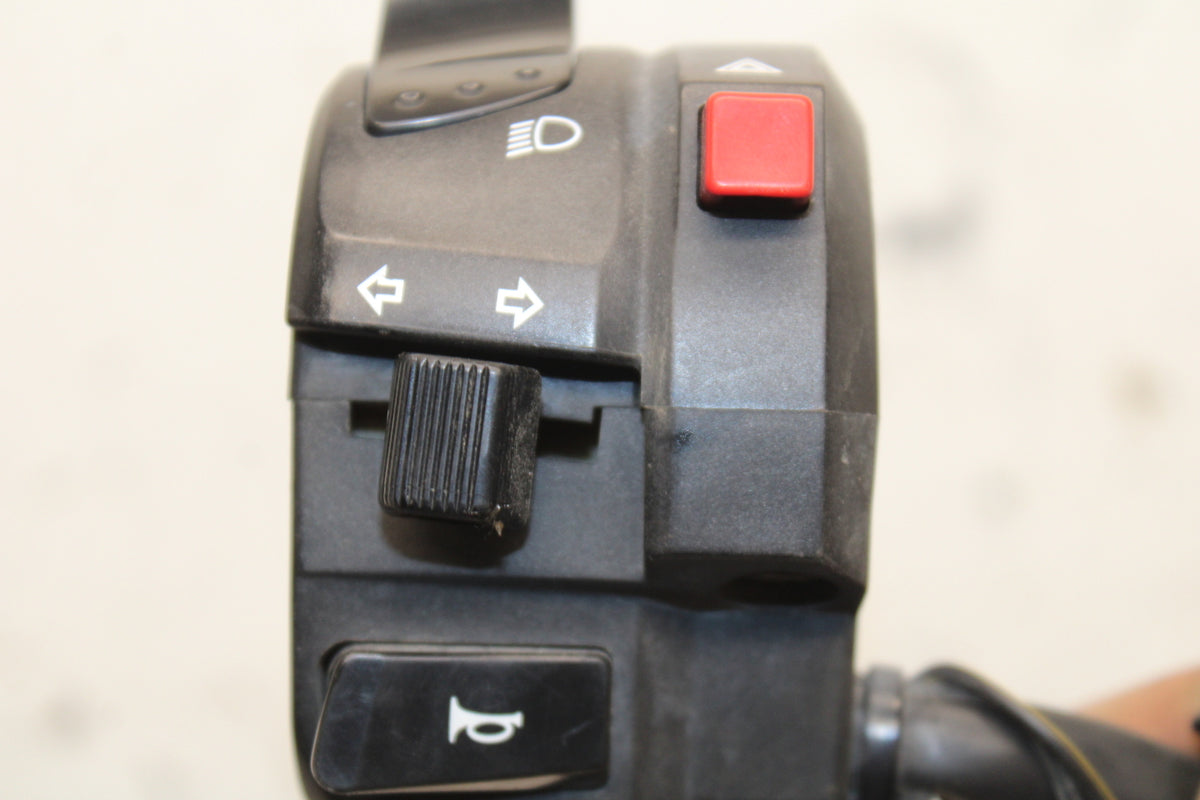 08-09 SUZUKI GSXR600 LEFT CLIP ON HANDLE HORN SIGNALS SWITCH SWITCHES BB728