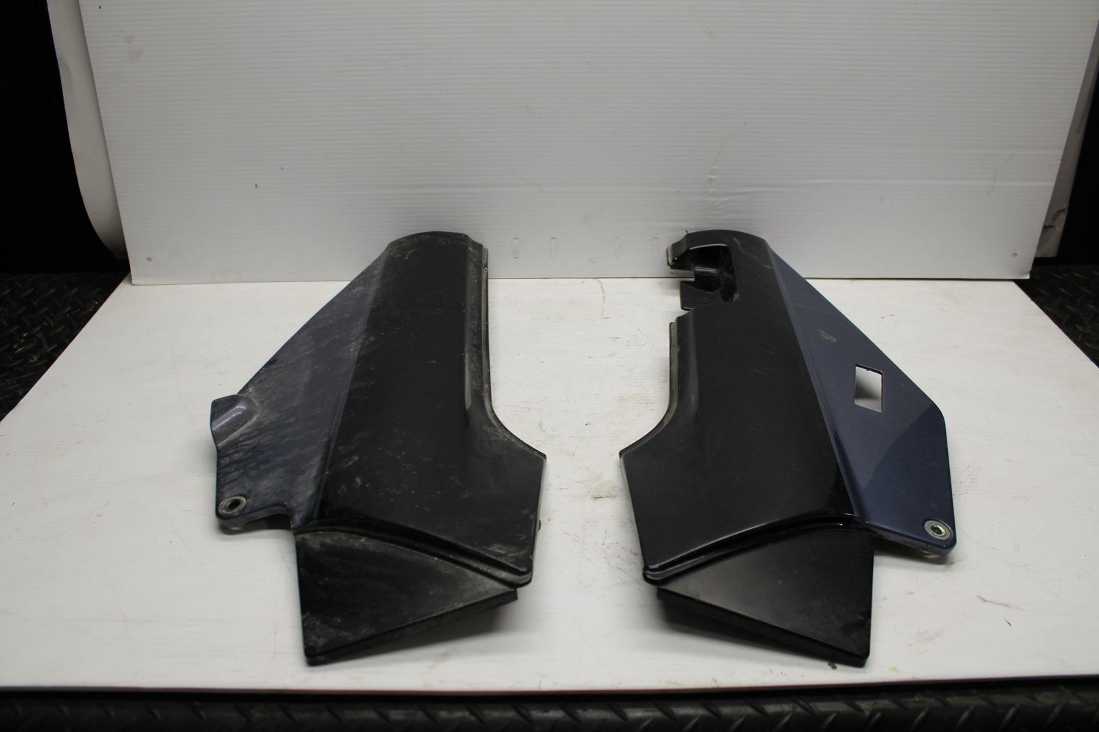 86-06 KAWASAKI CONCOURS 1000 ZG1000A RIGHT LEFT FRONT SEAT PANELS TRIMS  BB292  