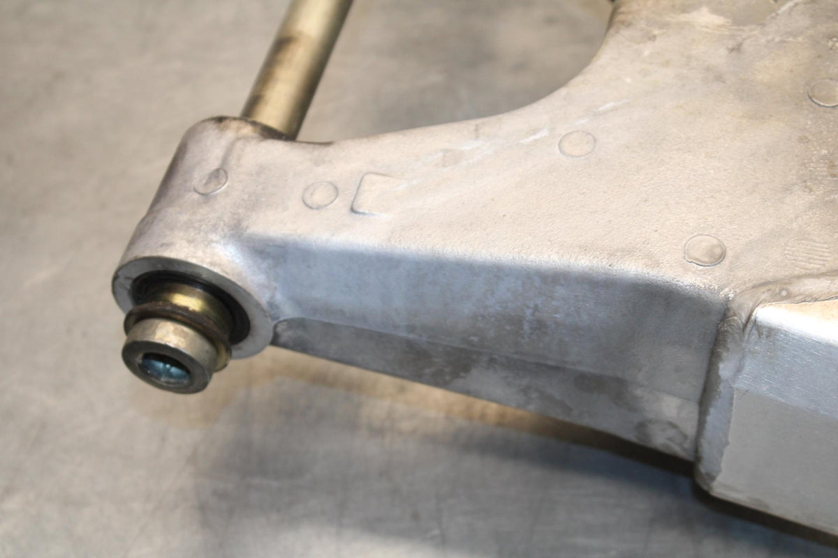 2000 Honda CBR600F4 REAR SWINGARM BACK SUSPENSION SWING ARM 52200-MBW-000 BB552