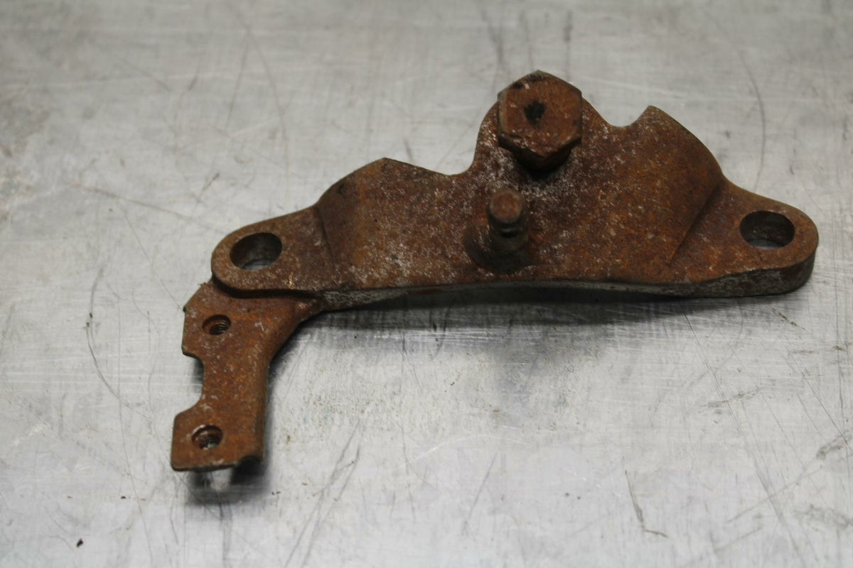 85 YAMAHA RZ500 KICKSTAND SIDE KICK STAND BRACKET SUPPORT MOUNT BB27