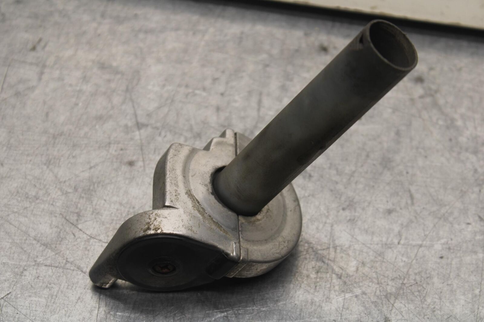 2005 Yamaha Banshee 350 YFZ350 RIGHT THROTTLE GRIP BB79