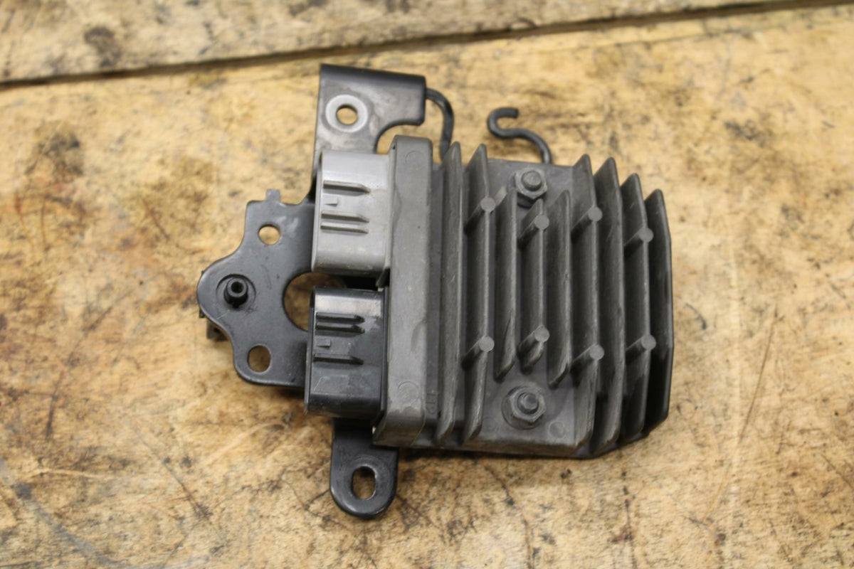 17-20 YAMAHA BOLT XVS950 R-SPEC RECTIFIER VOLTAGE REGULATOR BB348