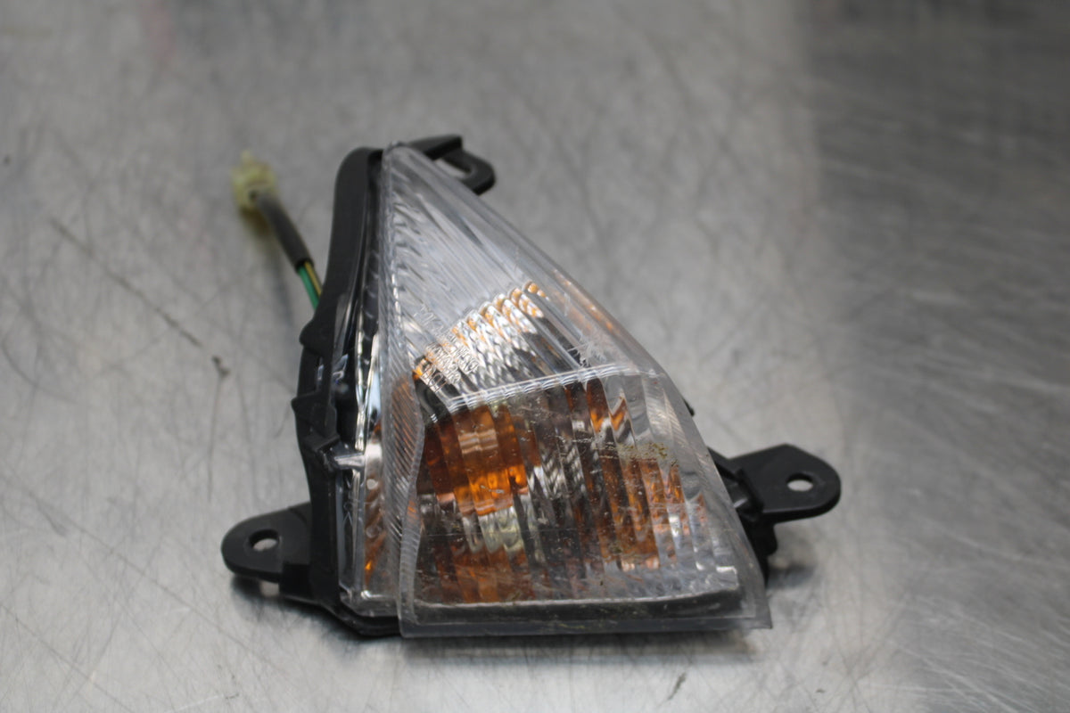 07 KAWASAKI Z1000 RIGHT FRONT TURN SIGNAL LIGHT INDICATOR BB148