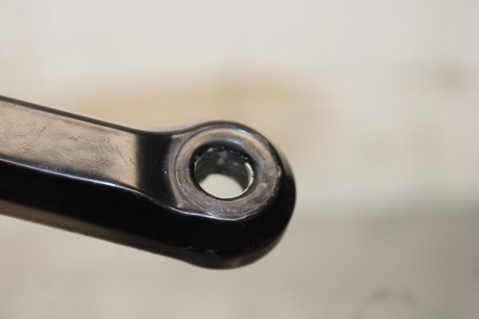 2007 Yamaha YZF R1 LEFT REARSET REAR SET DRIVER FOOT PEG REST STOP BB575