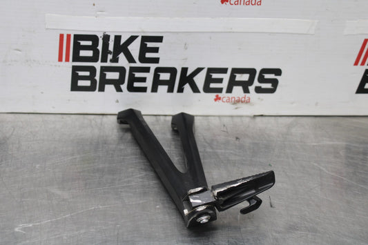 15-26 SUZUKI GSXR600 LEFT REAR BACK PASSENGER PEG BB888