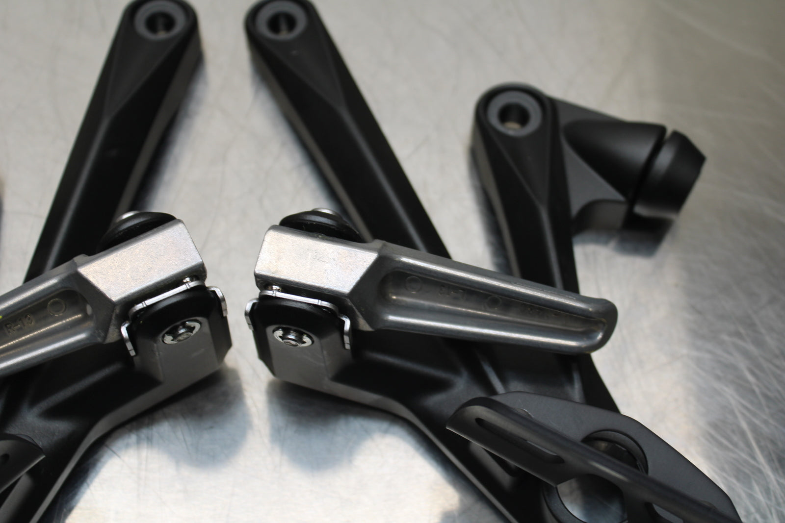 23-24 KAWASAKI NINJA ZX14R NEW!! REAR BACK PASSENGER PEG SET PAIR BB141