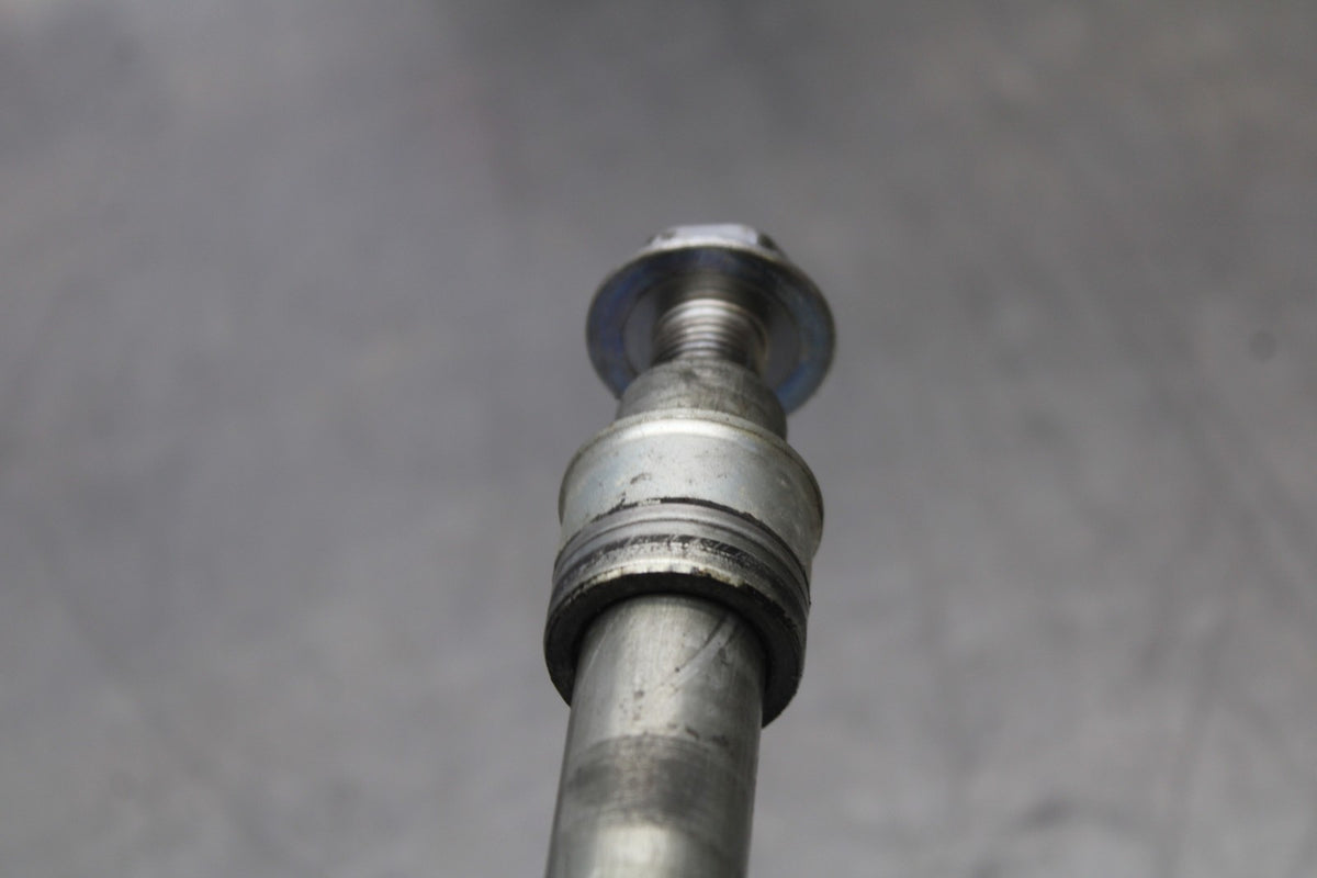 03 HONDA SHADOW SPIRIT 750 VT750DC FRONT WHEEL RIM AXLE PIVOT BOLT BB907