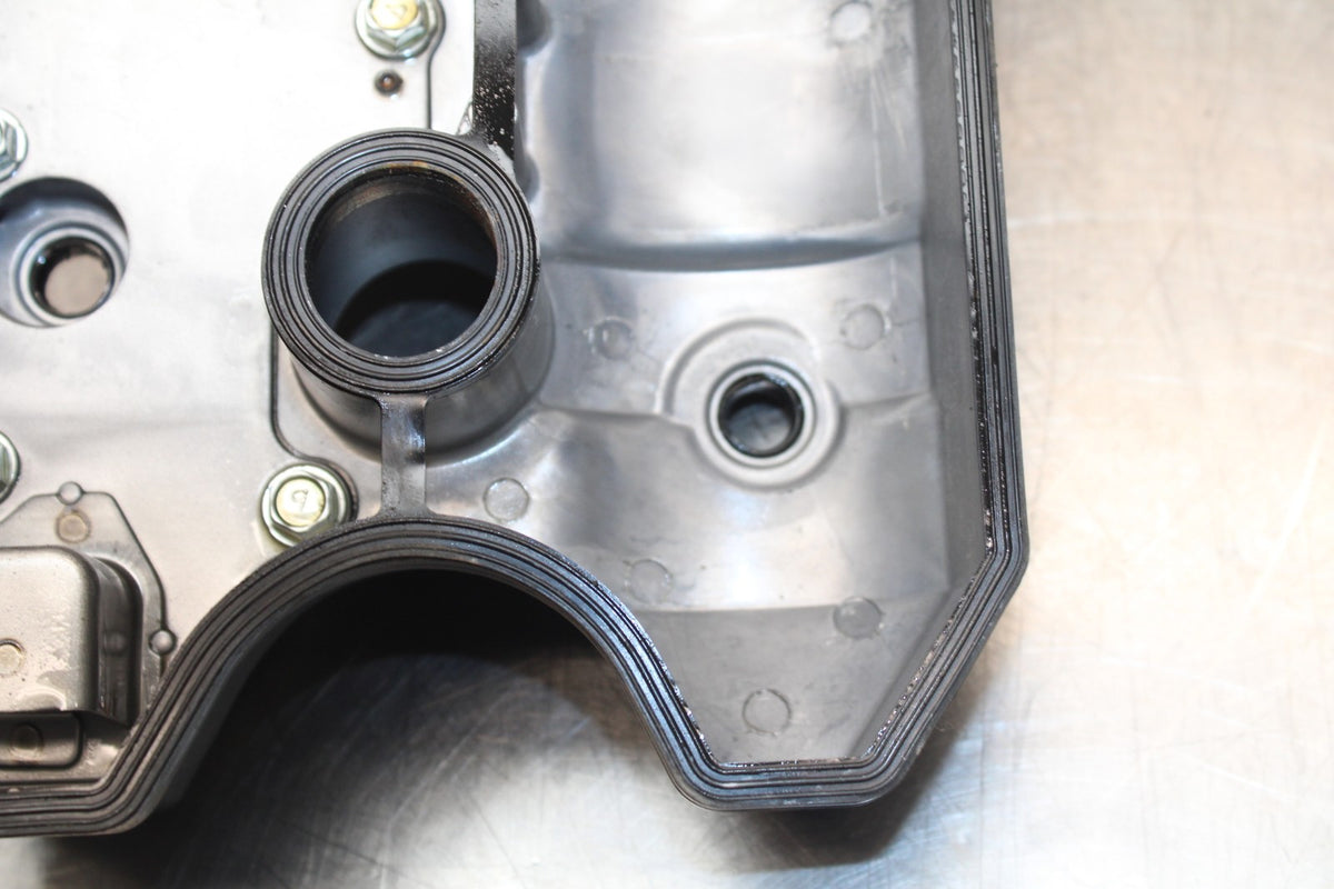 22-25 YAMAHA YZF R7 ENGINE TOP END CYLINDER HEAD COVER BB850