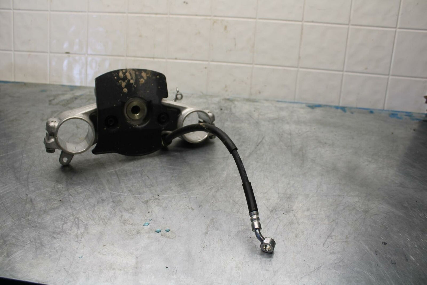 2012 Suzuki GSXR600 /750  FRONT FORKS CLAMP LOWER TRIPLE TREE STEM BB417