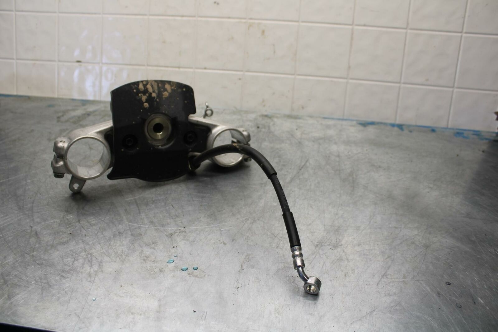 2012 Suzuki GSXR600 /750  FRONT FORKS CLAMP LOWER TRIPLE TREE STEM BB417