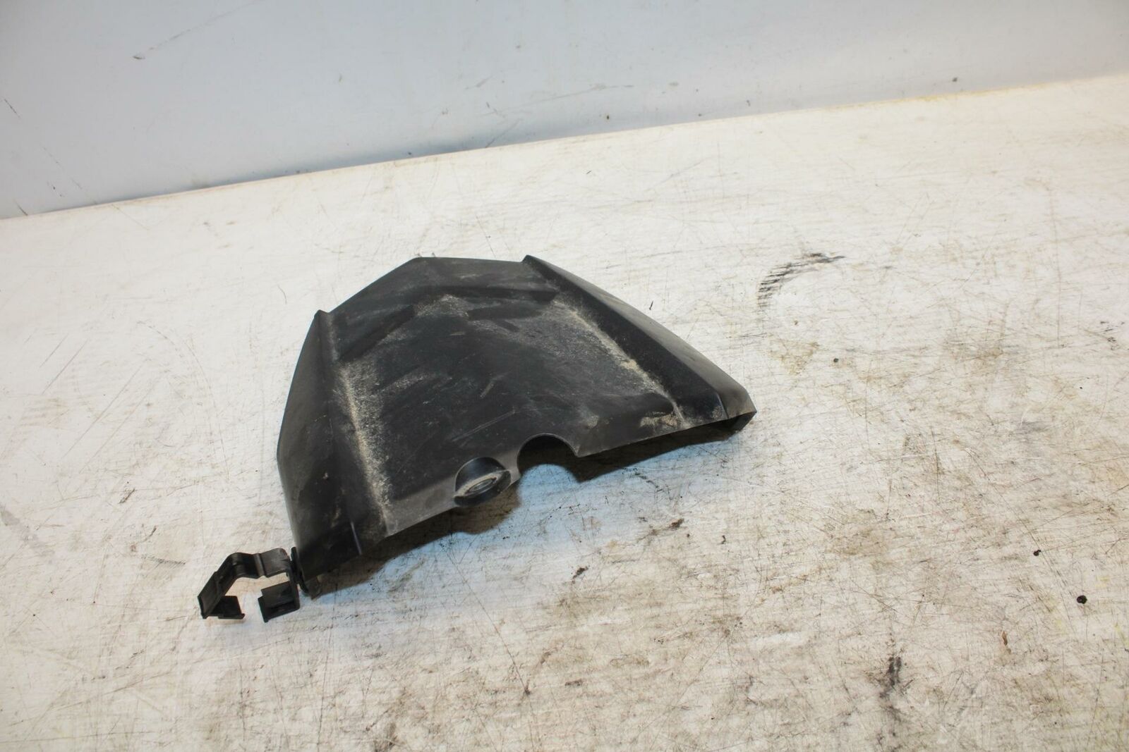 16-21 YAMAHA XSR900 REAR BACK WHEEL TIRE HUGGER FENDER BB370