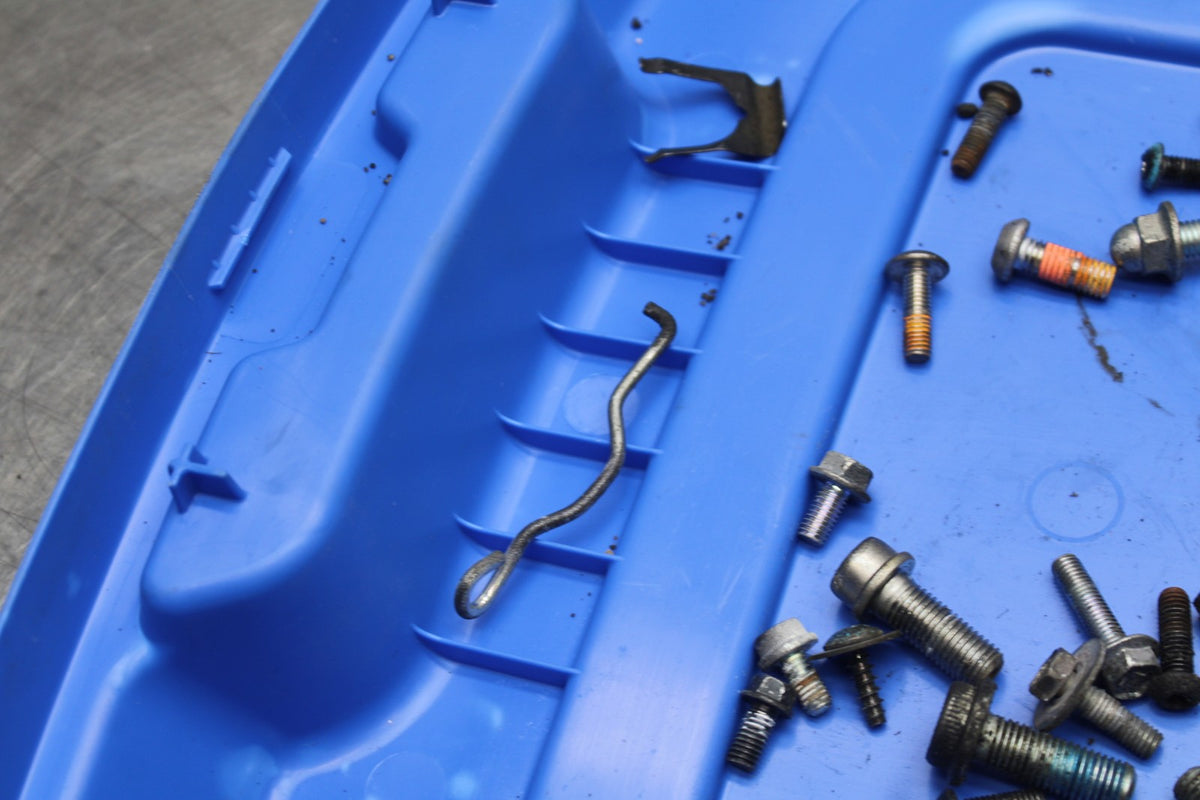 06-07 SUZUKI GSXR600 BOLTS HARDWARE MOTOR SCREWS BB836