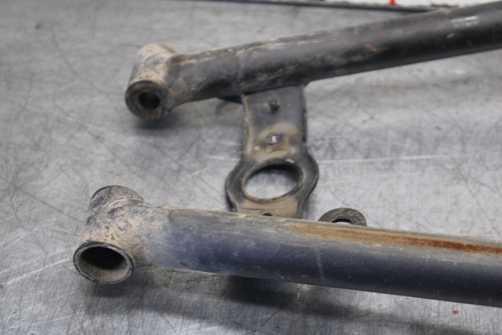 08-18 KAWASAKI KLR650 REAR SUBFRAME BACK SUB FRAME BB707