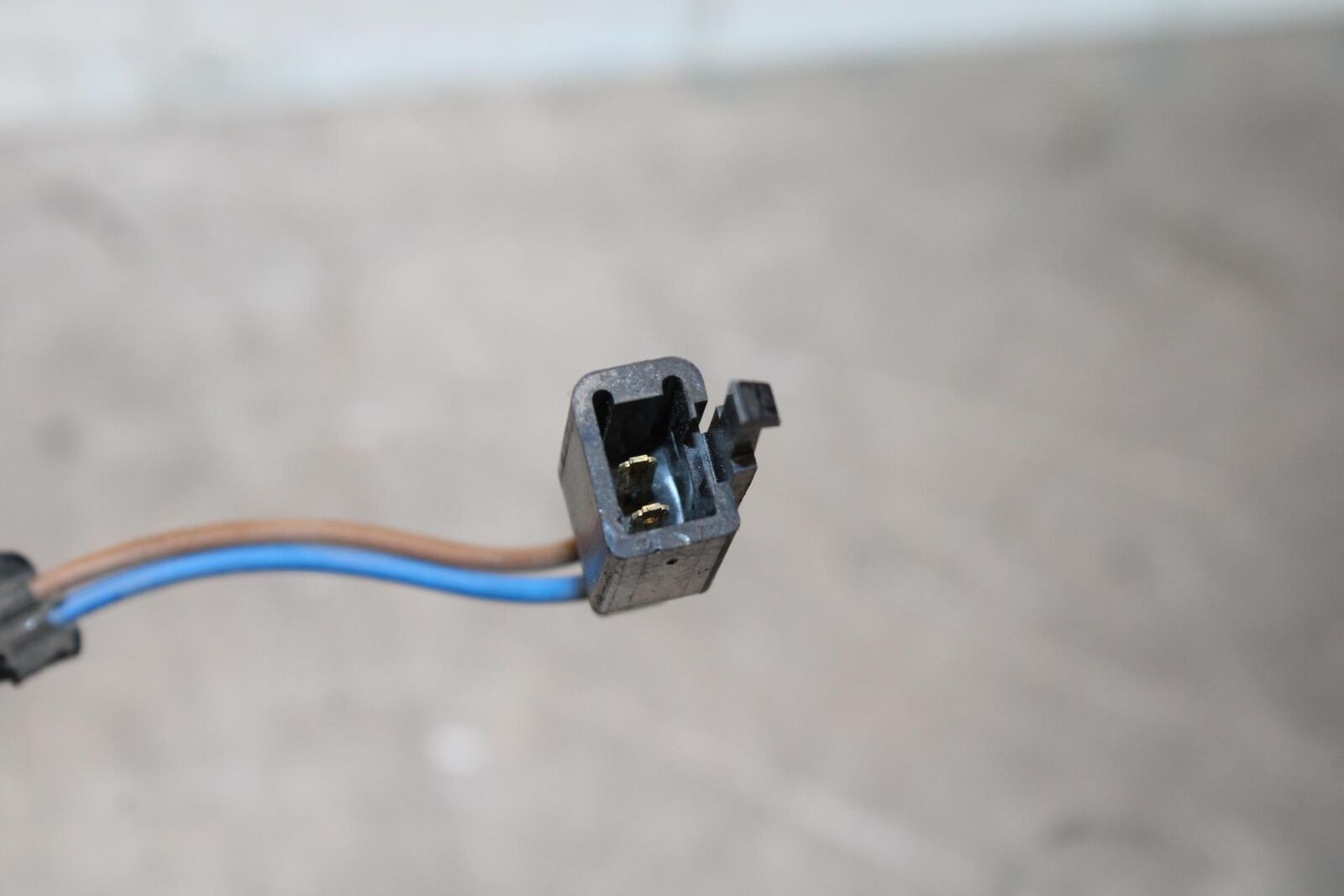 2005 Kawasaki Vulcan 1600 VN1600D Nomad RIGHT FRONT FOOT REST PEG STEP BB556