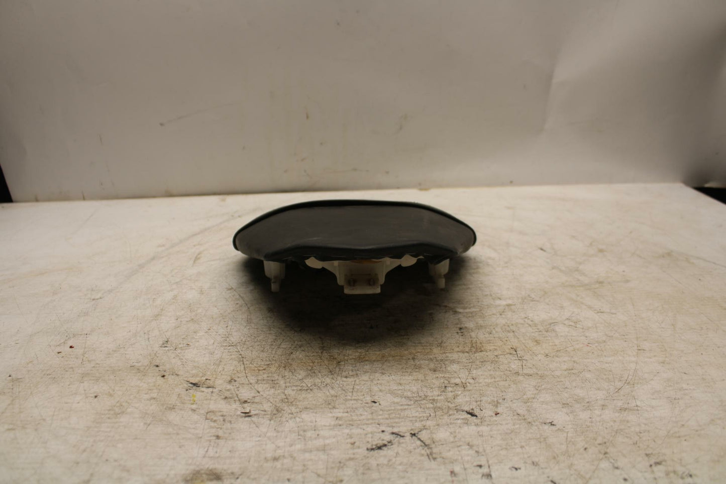 08 YAMAHA YZF R6 2c0 REAR BACK PASSENGER TANDEM SEAT PAD SADDLE PILLION BB365