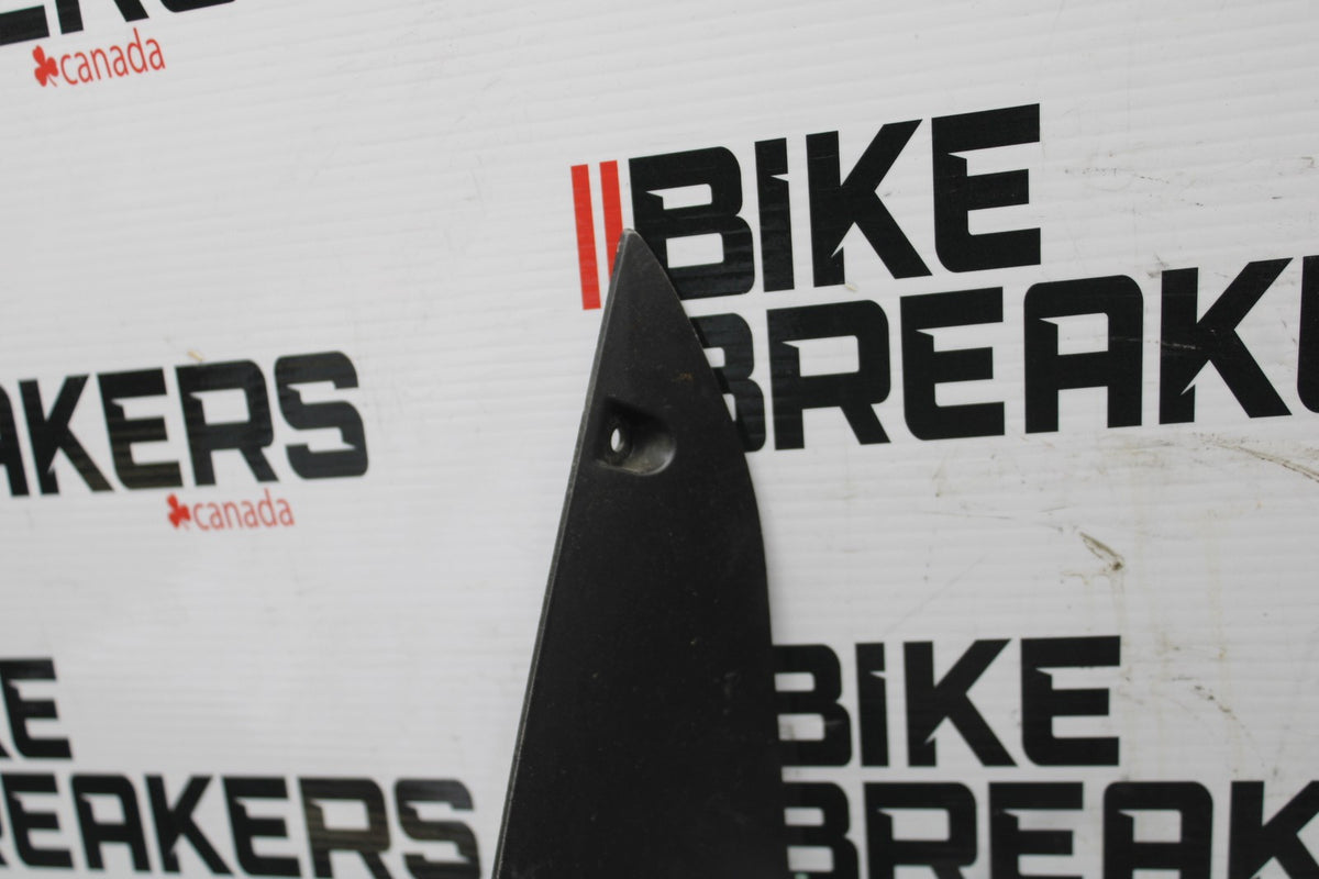11-15 KAWASAKI NINJA ZX10R LOWER FRONT UPPER INNER HEADLIGHT COWL FAIRING  BB840