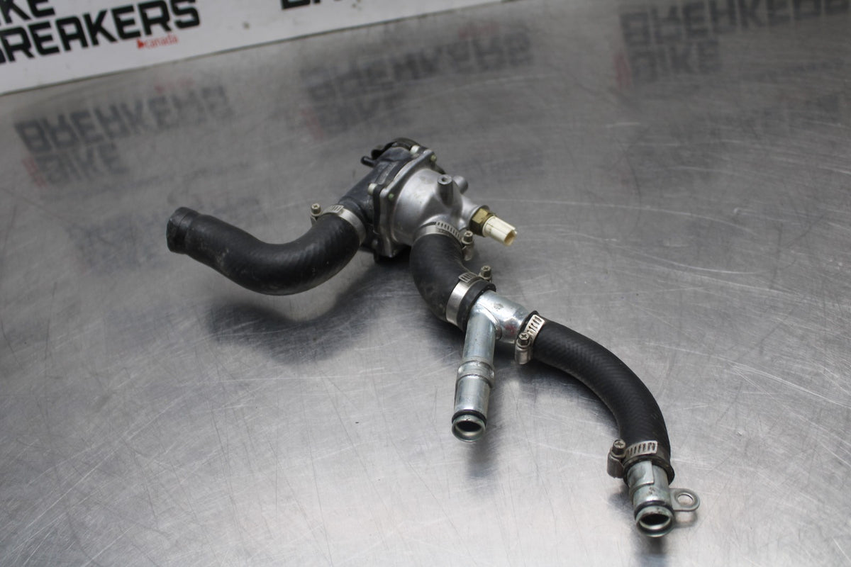 06 KAWASAKI VULCAN 900 THERMOSTAT W HOUSING ASSEMBLY BB799