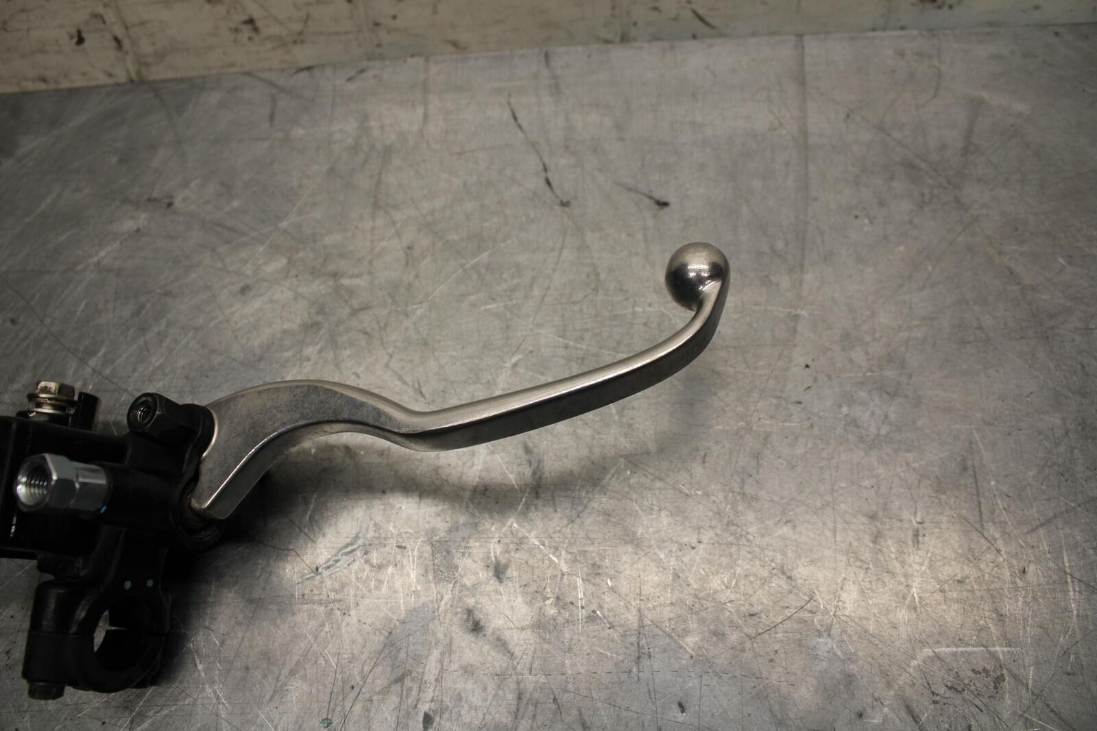 17 KAWASAKI VERSYS-X 300 FRONT BRAKE MASTER CYLINDER w/ LEVER BB504