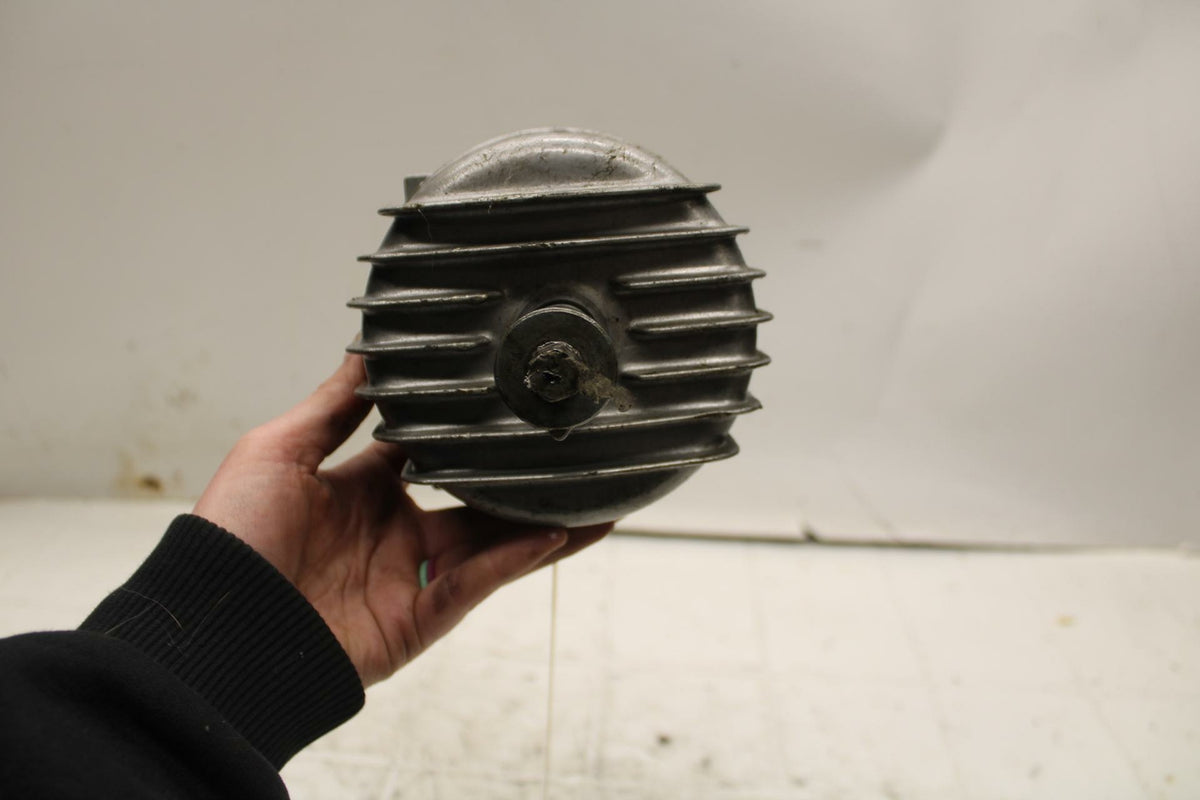 79-81 YAMAHA XS1100S ENGINE OIL FILTER COVER BB401