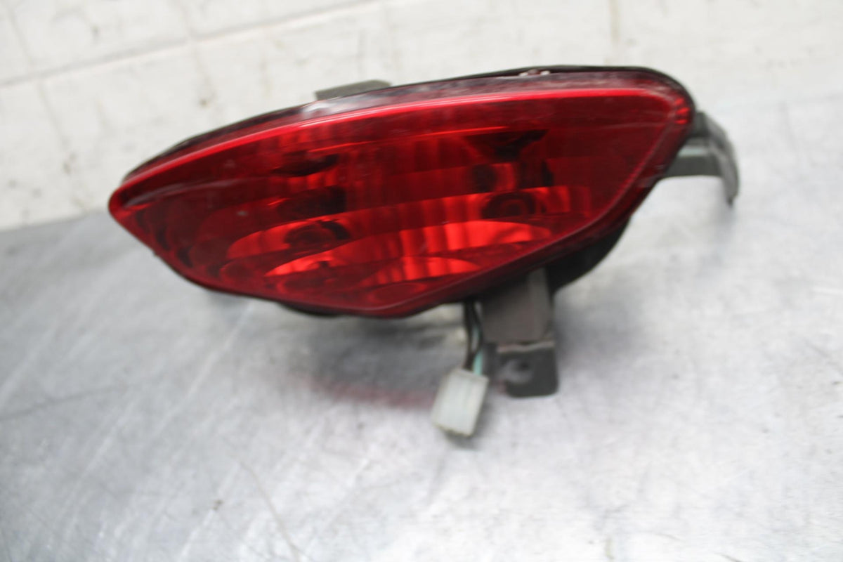 2003 Suzuki Vstrom 1000 DL1000 REAR TAIL TAILLIGHT BACK BRAKE LIGHT BB07