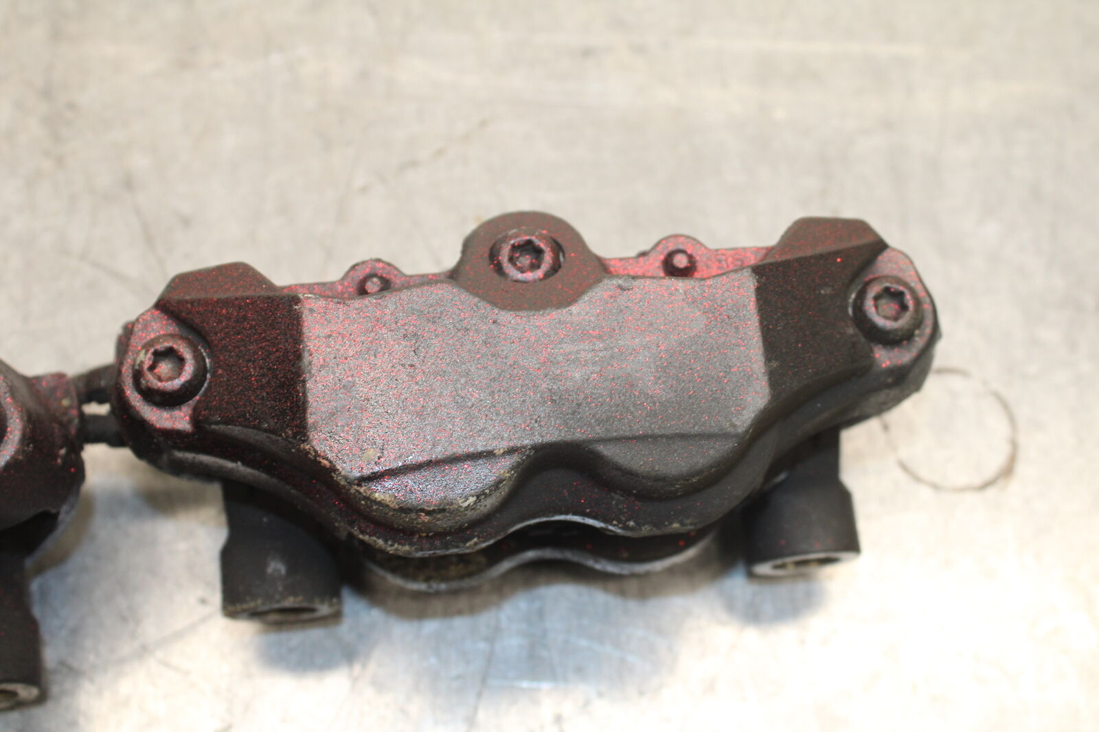 05-06 SUZUKI GSXR1000 RIGHT LEFT FRONT BRAKE CALIPER SET PAIR CALIPERS BB113