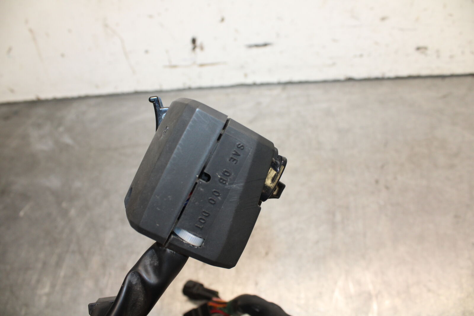 13-18 KAWASAKI NINJA ZX6R LEFT CLIP ON HANDLE HORN SIGNALS SWITCH BB666