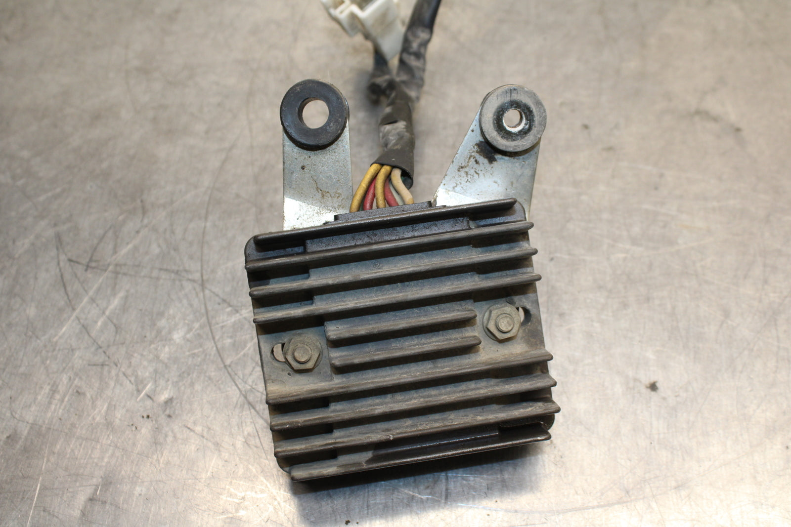 05-06 HONDA CBR600RR RECTIFIER VOLTAGE REGULATOR BB739