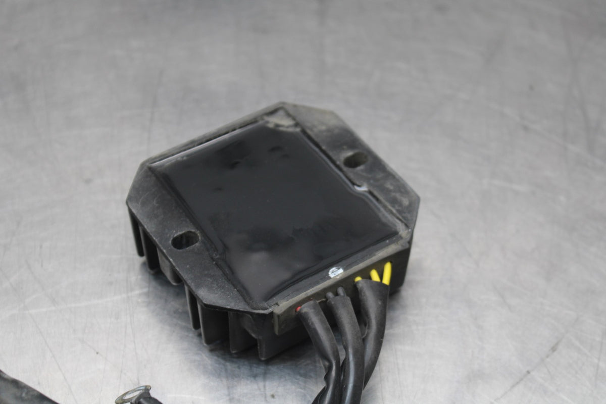 13-16 KTM 390 DUKE RECTIFIER VOLTAGE REGULATOR BB815