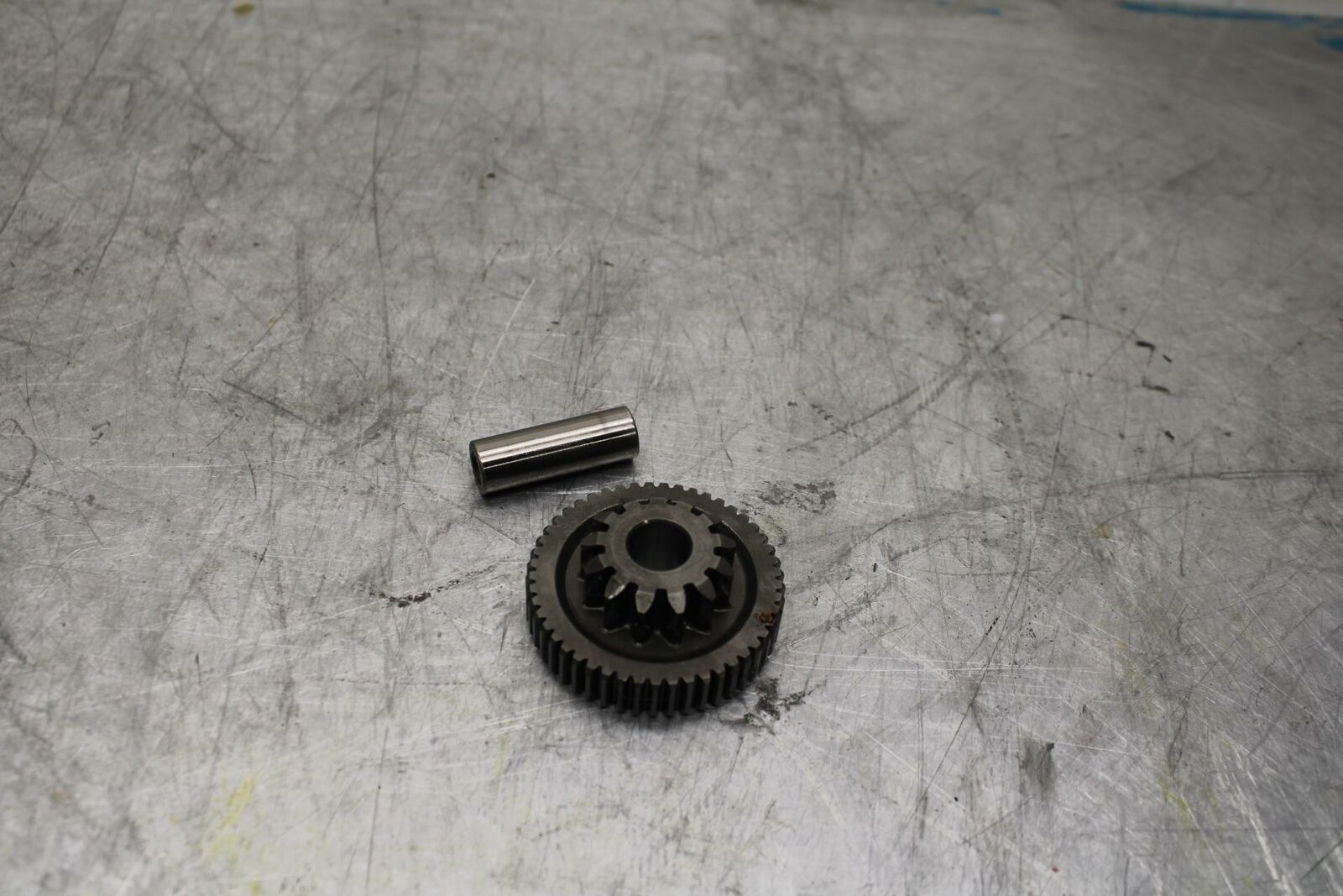 10-13 KAWASAKI Z1000 ENGINE MOTOR IDLER IDLING GEAR  BB421