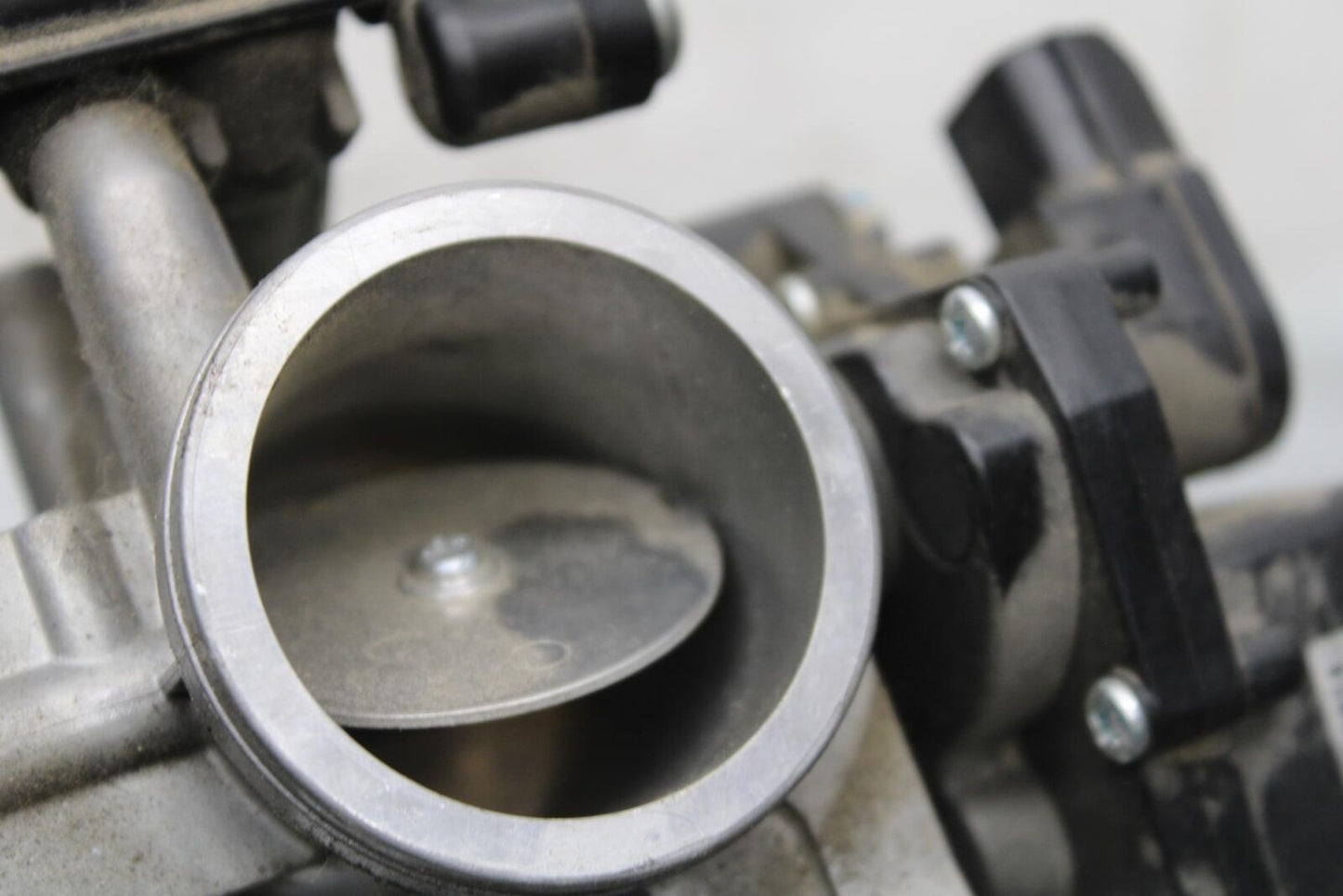 2014 Kawasaki Ninja 650 EX650E MAIN FUEL INJECTORS / THROTTLE BODIES BB569