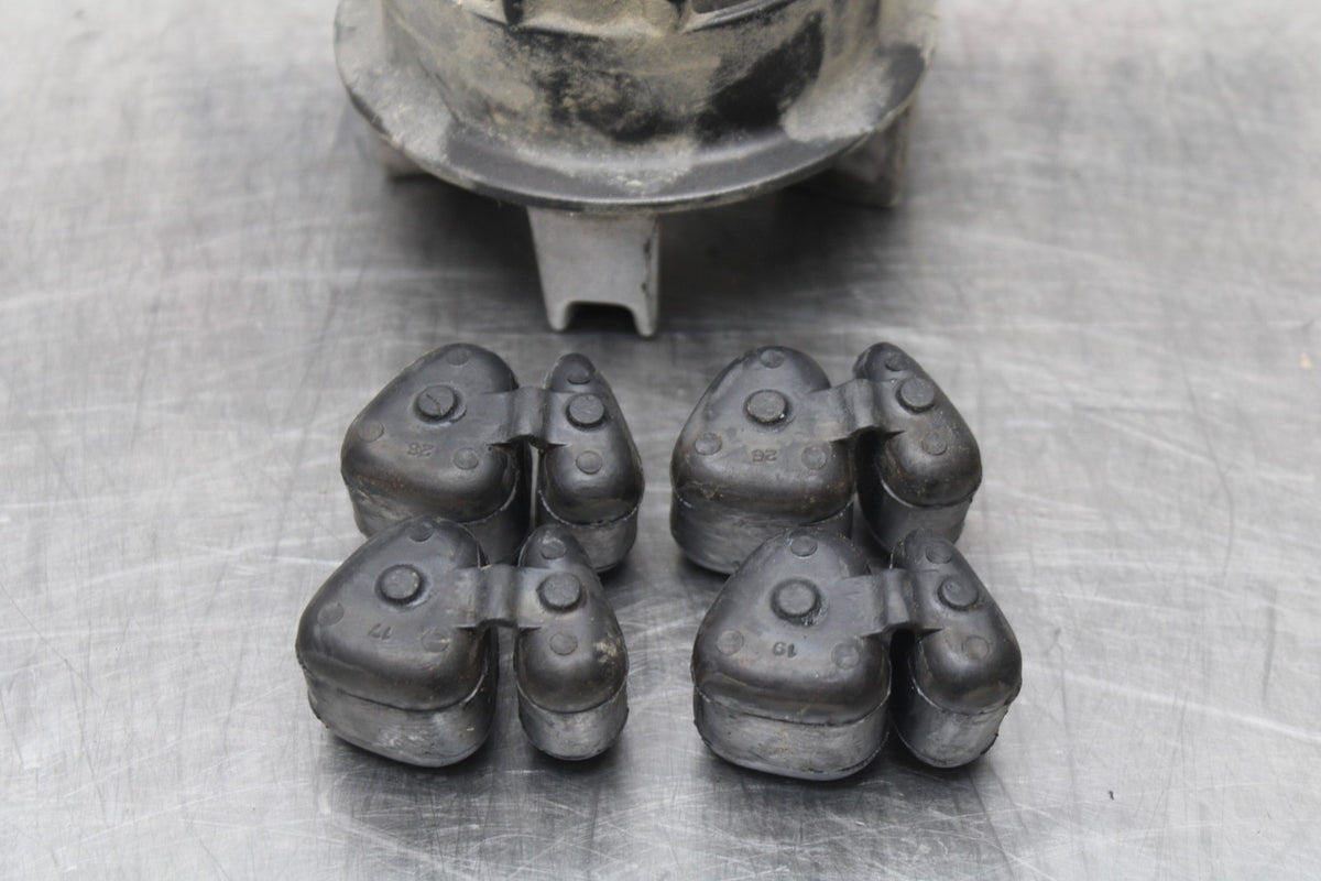 08 HONDA CBR125R REAR HUB & SHOCK DAMPERS CUSH ABSORBERS BB839