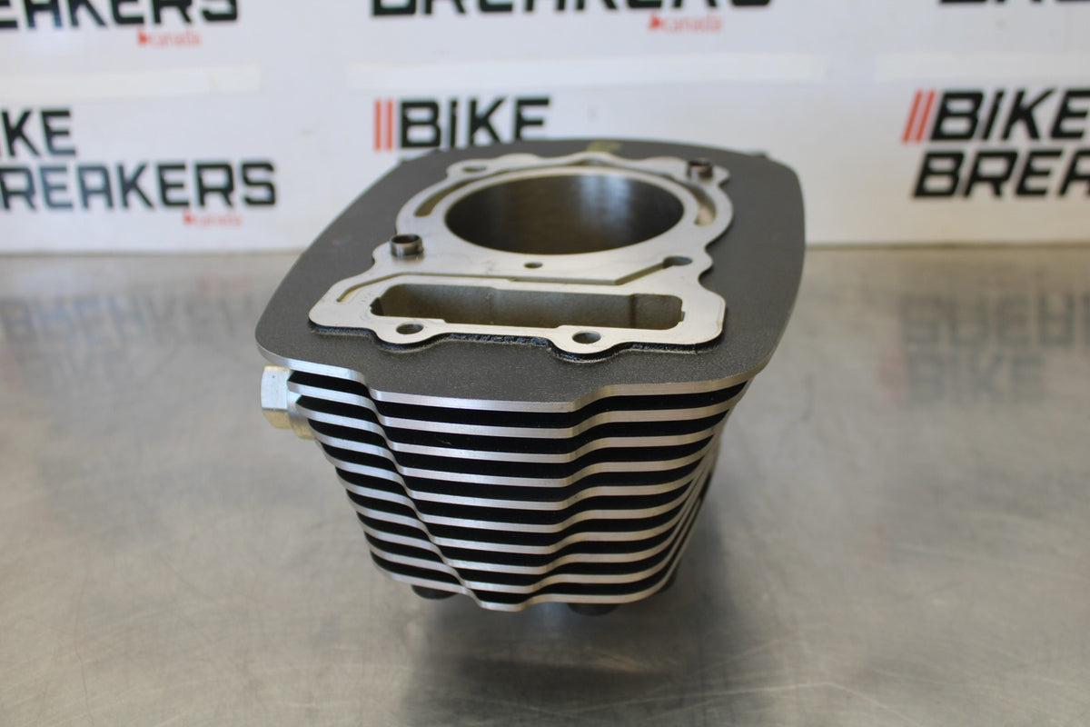 03-17 VICTORY VEGAS ENGINE TOP END CYLINDER SET BB874