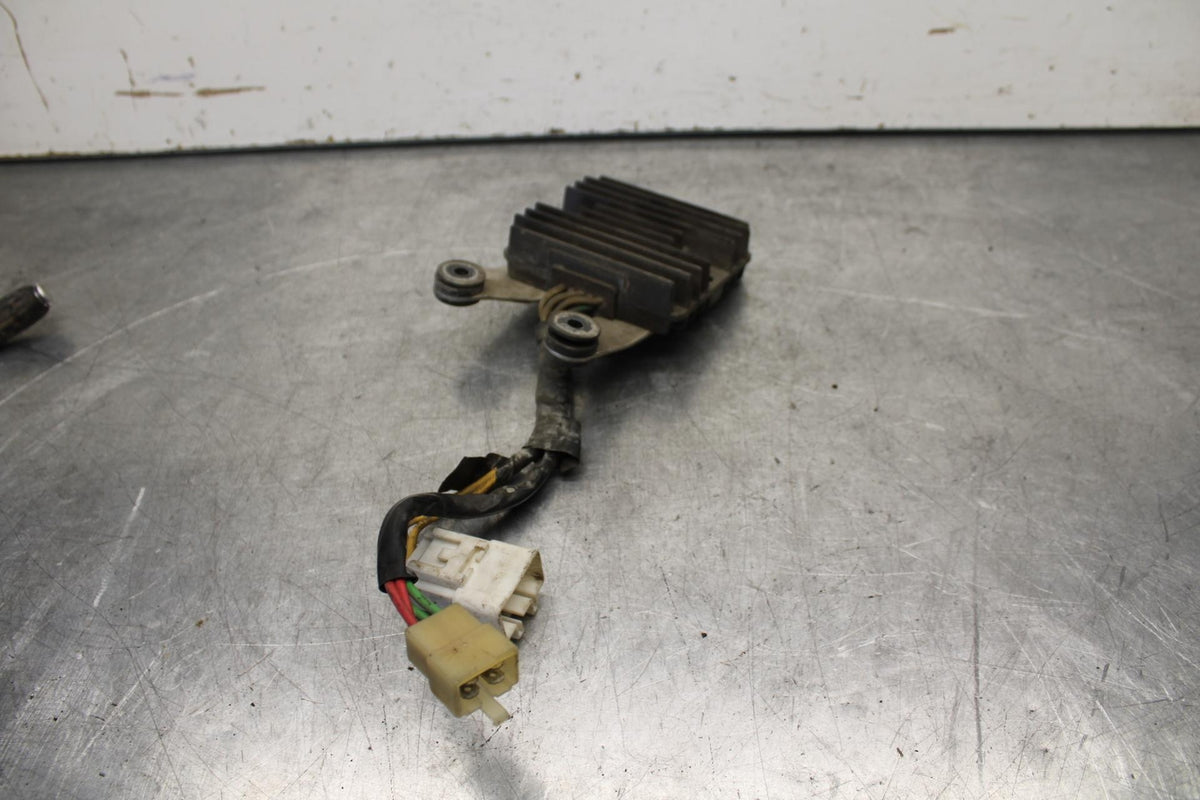 05-06 HONDA CBR600RR RECTIFIER VOLTAGE REGULATOR 31600-MEE-872 BB624