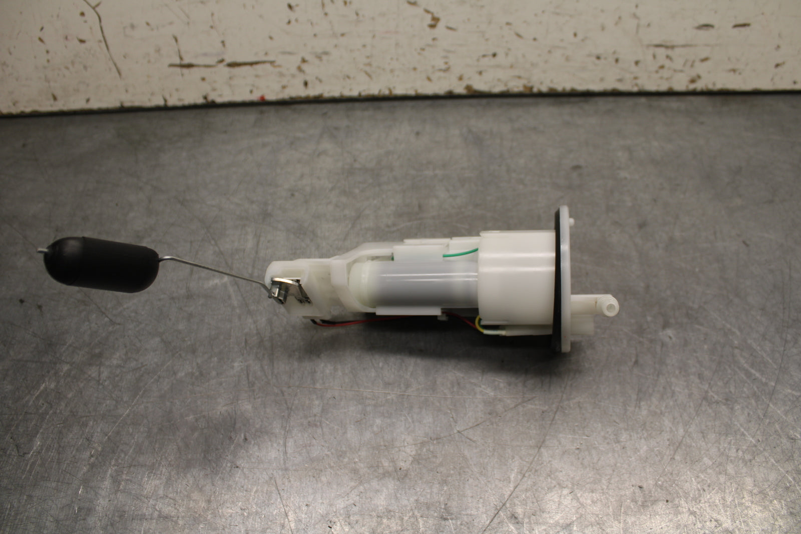 24 KAWASAKI NINJA 500 ABS FUEL PUMP GAS PETROL SENDER UNIT BB730