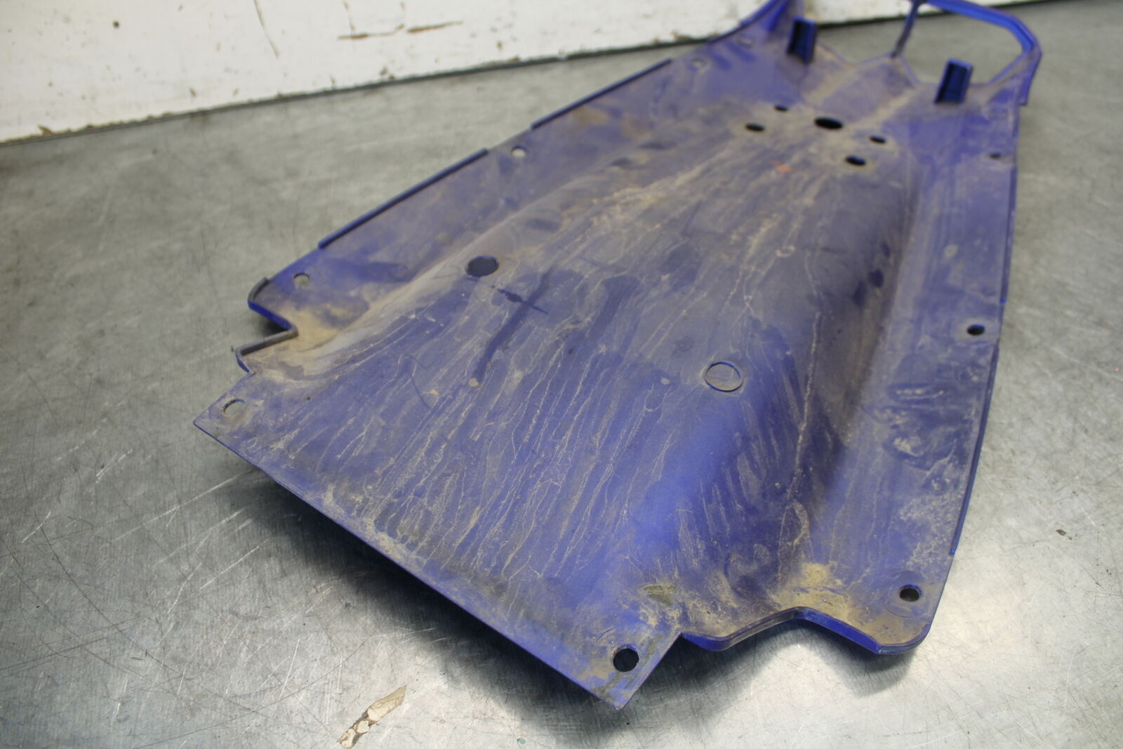 08-09 YAMAHA YZF R6S REAR BACK TAIL UNDERTAIL FAIRING COWL FENDER  BB690
