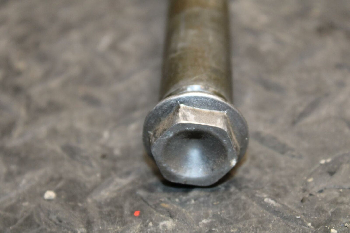 13-18 KAWASAKI NINJA ZX6R FRONT WHEEL RIM AXLE PIVOT BOLT BB203