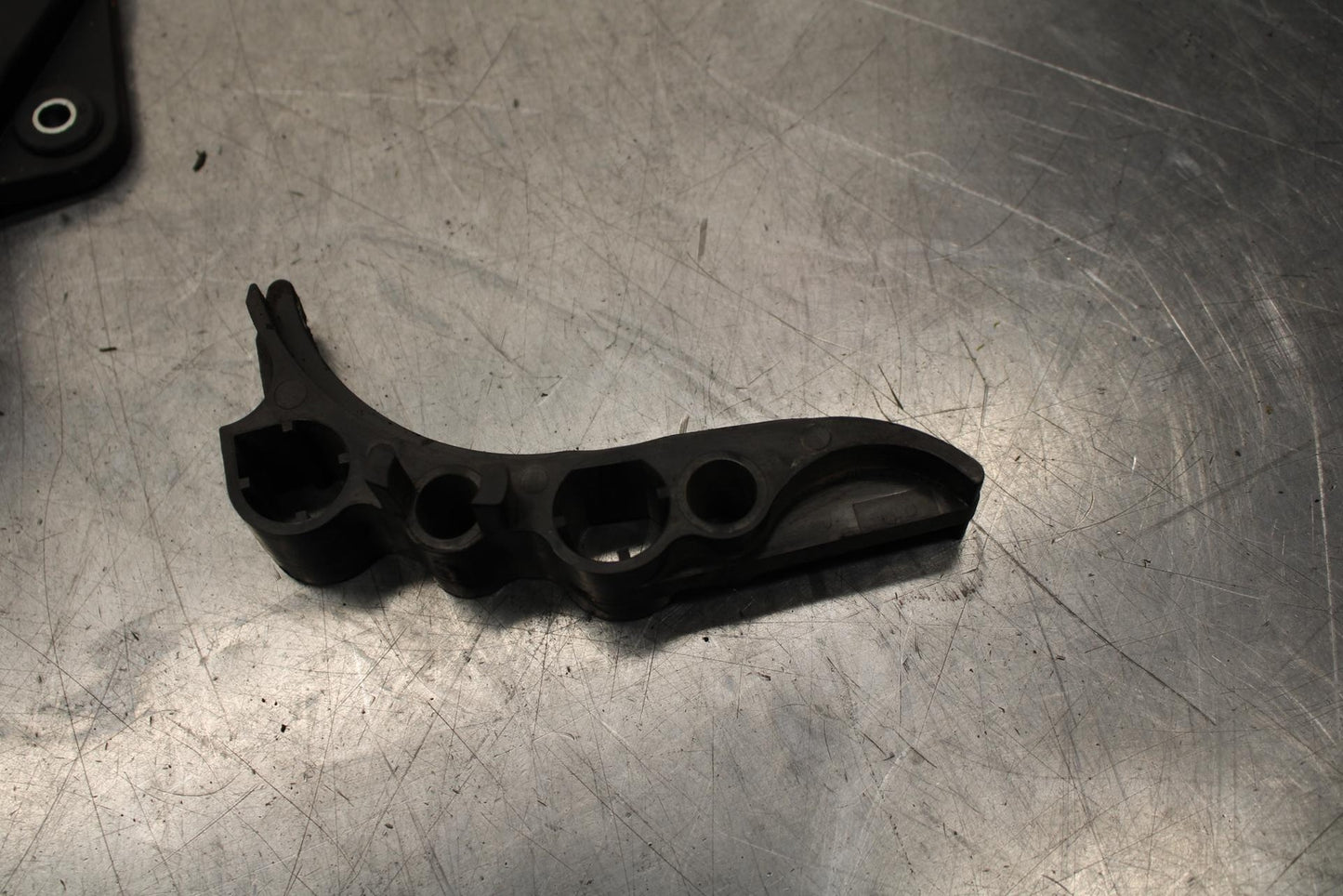 20-21 YAMAHA XSR900 ENGINE SPROCKET COVER BS2-15418-00-00 BB599