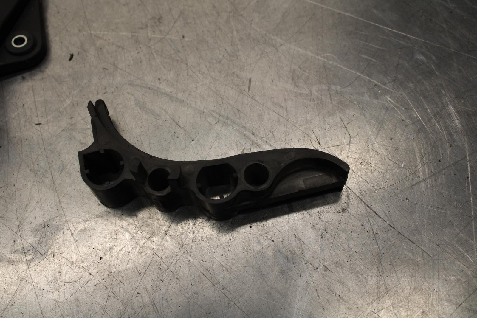 20-21 YAMAHA XSR900 ENGINE SPROCKET COVER BS2-15418-00-00 BB599