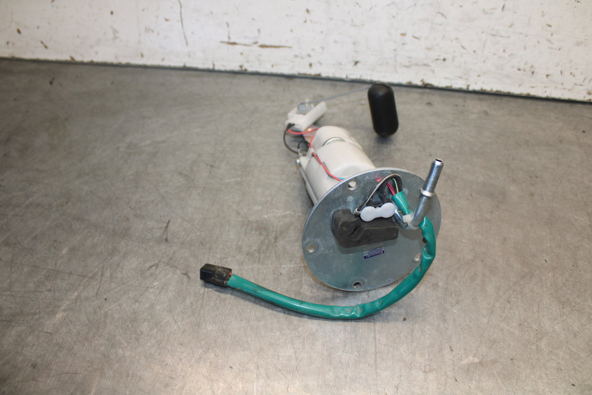 19-23 KAWASAKI NINJA ZX6R FUEL PUMP GAS PETROL SENDER UNIT BB701