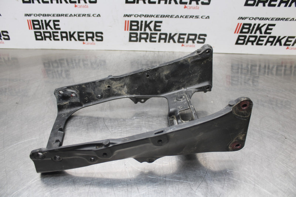 24-25 KAWASAKI NINJA ZX6R FRONT SUBFRAME SUB FRAME BB785