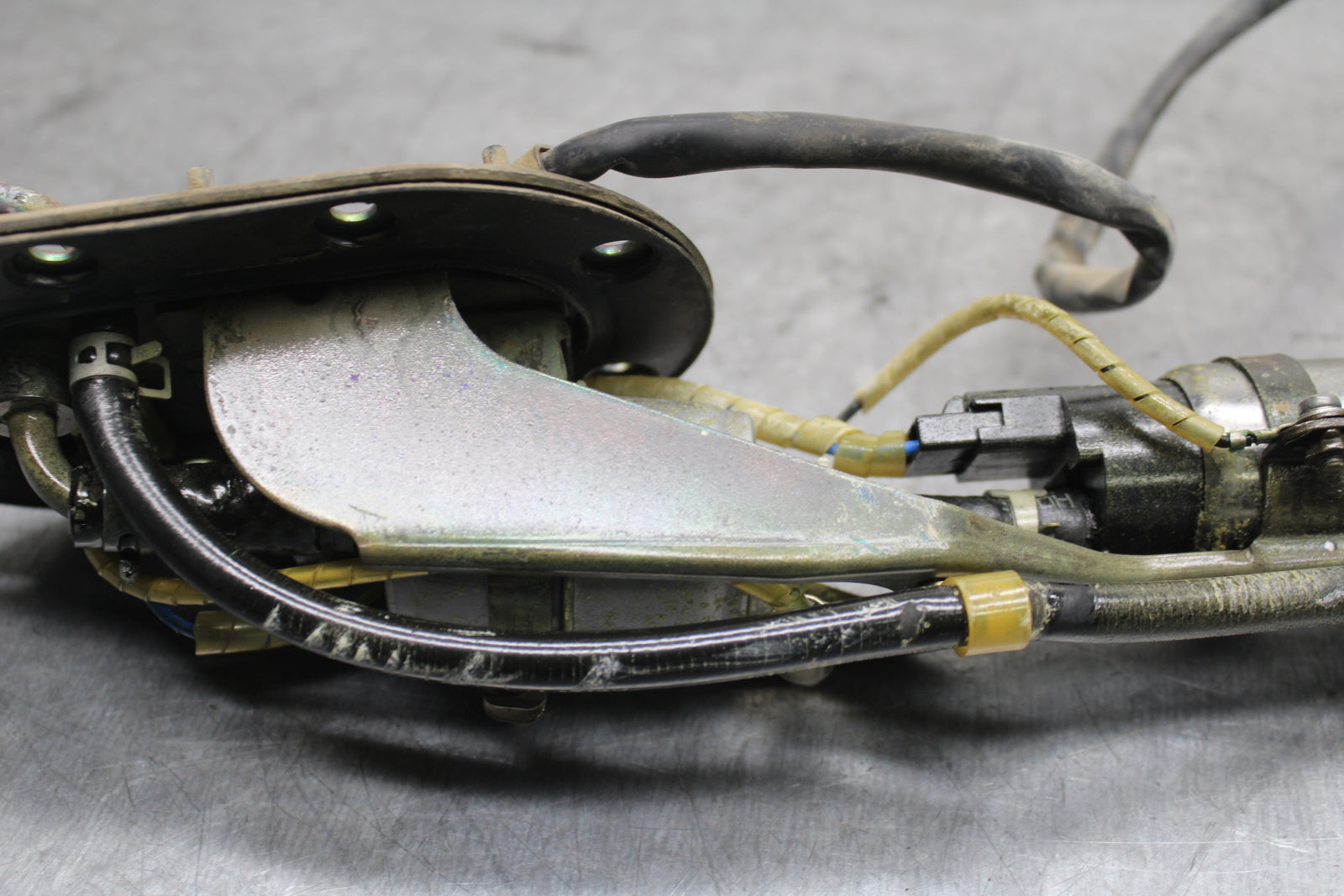 02-04 HONDA VTX1800S FUEL GAS PUMP BB712