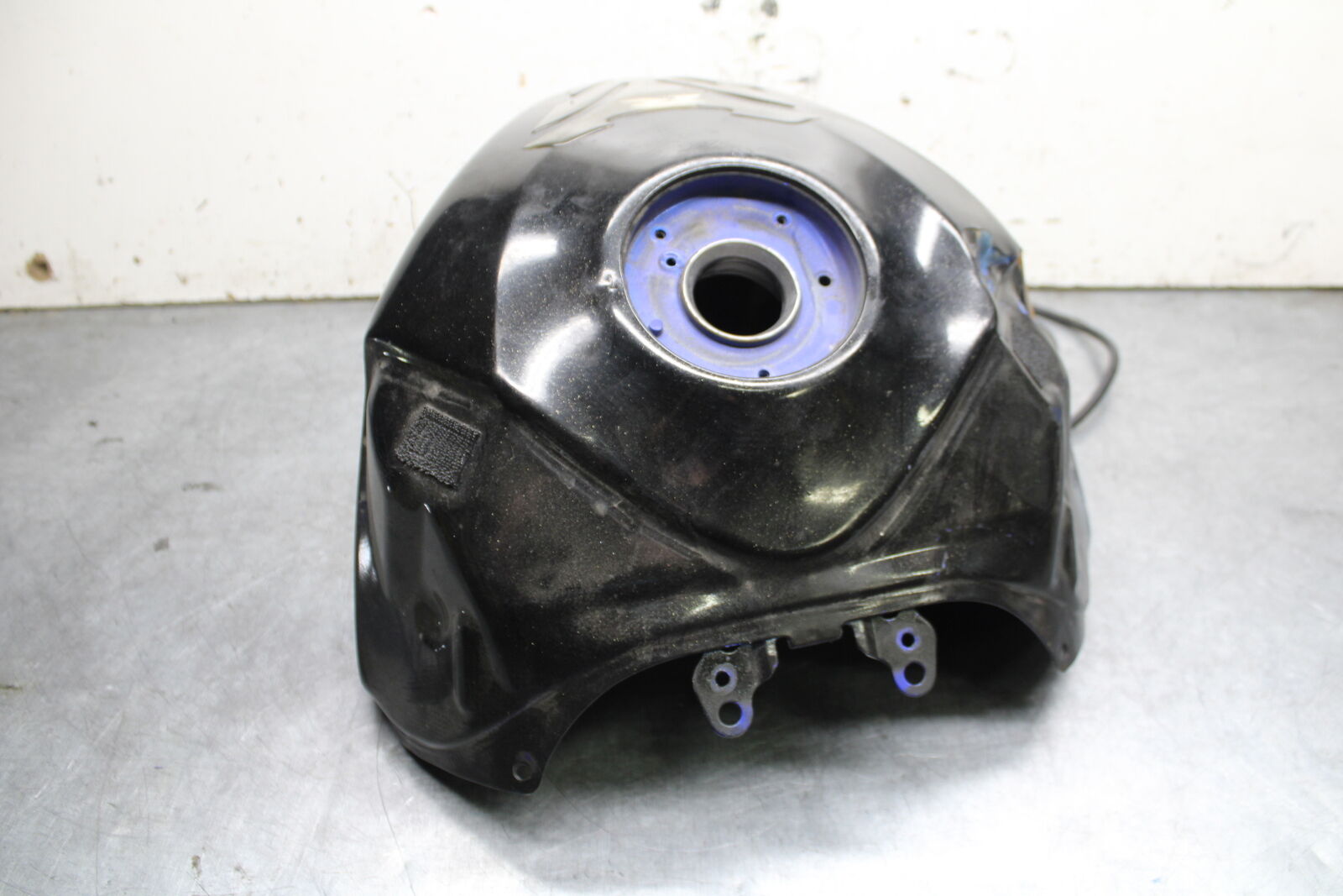 06-07 SUZUKI GSXR 600 GAS TANK FUEL CELL PETROL RESERVOIR BB737