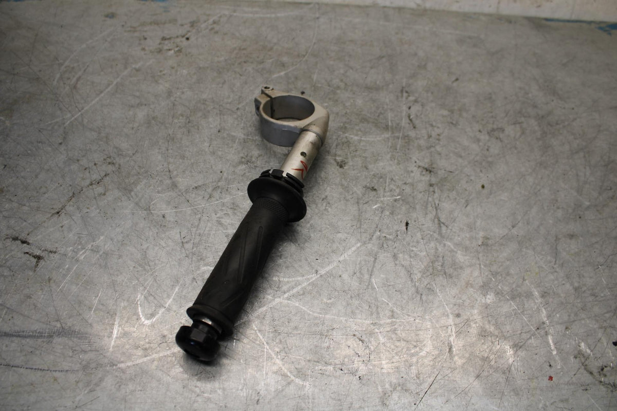 04-06 YAMAHA YZF R1 RIGHT CLIP ON HANDLEBAR BB432